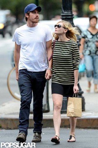 Kirsten Dunst and Garrett Hedlund were hand in hand in NYC.
Kirsten Dunst and Garrett Hedlund were hand in hand in NYC.