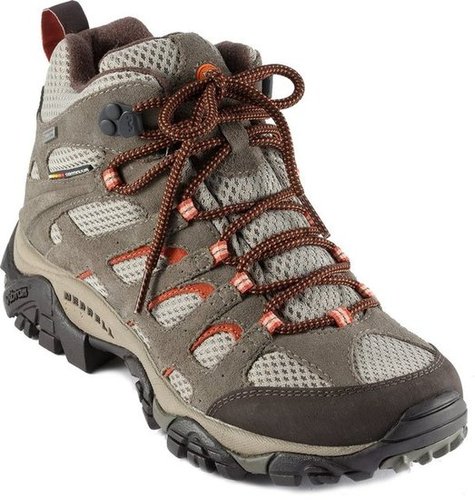 What Should You Wear Hiking?