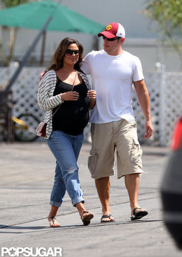Nick Lachey and Vanessa Minnillo Have Breakfast While on Baby Watch Nick Lachey and Vanessa Minnillo Have Breakfast While on Baby Watch