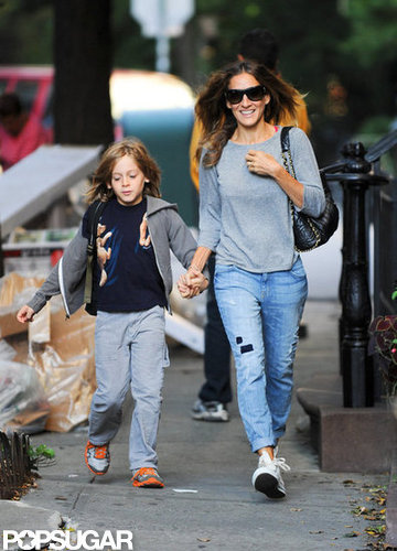 Sarah Jessica Parker Breaks From the Front Row For the School Run Sarah Jessica Parker Breaks From the Front Row For the School Run