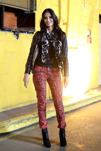 Scribbled skinnies to match an edgy leather jacket and boots.
Scribbled skinnies to match an edgy leather jacket and boots.