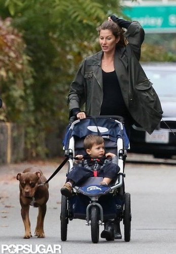 Gisele Bundchen Bumps Around Boston With Ben While Tom Hits the Field Gisele Bundchen Bumps Around Boston With Ben While Tom Hits the Field