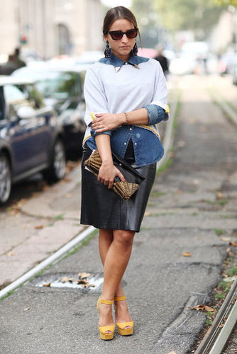 This styler added interest to denim and leather with chandelier earrings and a gold-trimmed clutch and knit.
Source: Greg Kessler
This styler added interest to denim and leather with chandelier earrings and a gold-trimmed clutch and knit.
Source: Greg Kessler
