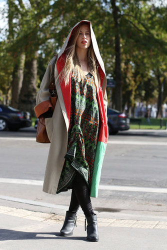A hooded coat was all the drama this styler needed to complete her printed ensemble.
A hooded coat was all the drama this styler needed to complete her printed ensemble.