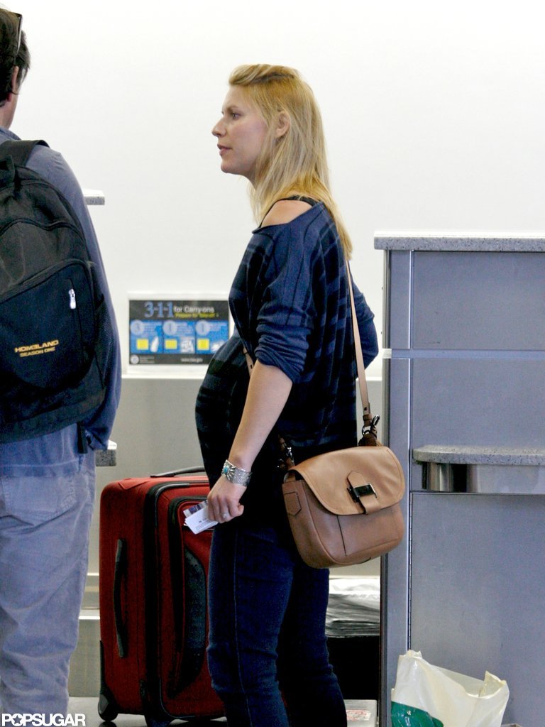 Pregnant Claire Danes at LAX After Emmys Pictures POPSUGAR Celebrity
