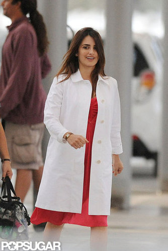 Penelope Cruz kept up her smile as the day of shooting continued.
Penelope Cruz kept up her smile as the day of shooting continued.