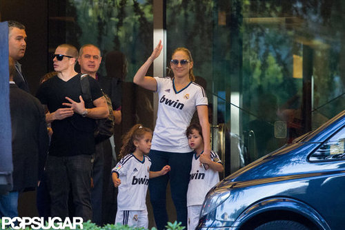 Jennifer Lopez Brings Her Twins For a Sporty Soccer Game Jennifer Lopez Brings Her Twins For a Sporty Soccer Game