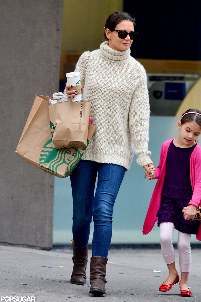 Suri Cruise and Katie Holmes went to Starbucks. Suri Cruise and Katie Holmes went to Starbucks.