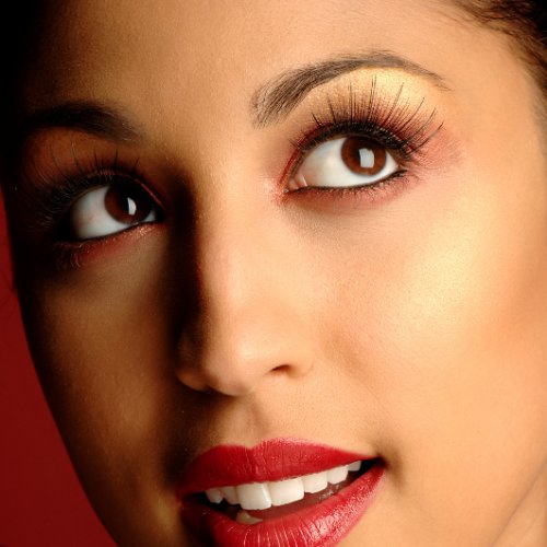 How to Layer Mascaras
