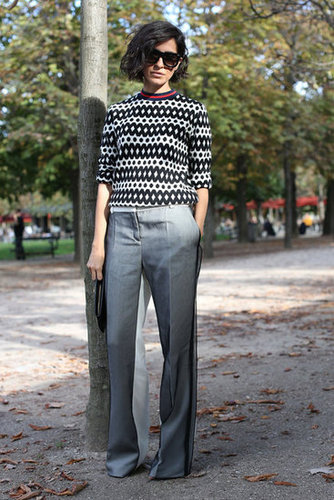 We love that she keeps silhouettes easy, but opts for eye-catching print.
We love that she keeps silhouettes easy, but opts for eye-catching print.