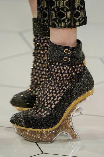 Alexander McQueen Spring 2013
