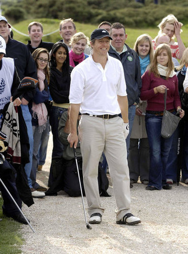 In October 2006, Hugh Grant drew a crowd while trying to get out of a sand trap in Scotland.
In October 2006, Hugh Grant drew a crowd while trying to get out of a sand trap in Scotland.