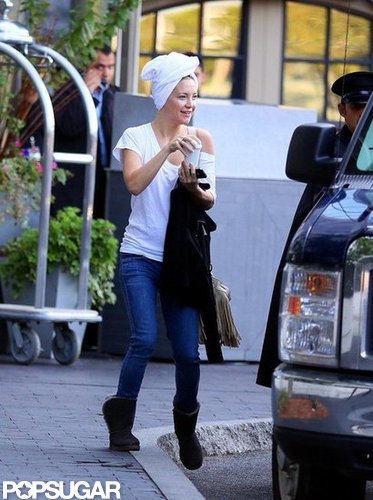 Kate Hudson wore a towel over her hair on the way to set in Boston.
Kate Hudson wore a towel over her hair on the way to set in Boston.