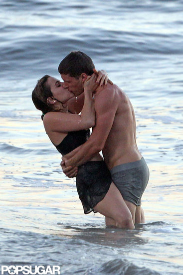 Parenthood's Mae Whitman Films a Sexy PDA Scene in Her Underwear Parenthood's Mae Whitman Films a Sexy PDA Scene in Her Underwear