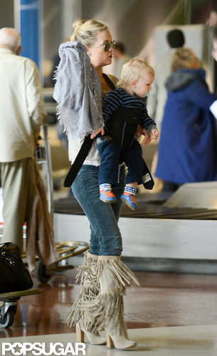 Kate Hudson Lands in Paris With Her Boys Ryder and Bingham Kate Hudson Lands in Paris With Her Boys Ryder and Bingham