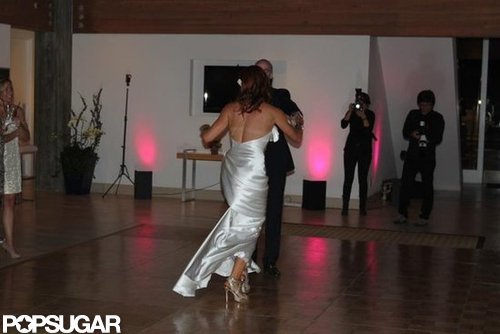 Elisa Donovan and Charlie Bigelow shared a first dance.
Elisa Donovan and Charlie Bigelow shared a first dance.