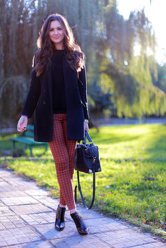 Add pep (and prep!) to your look with a pair of printed plaid bottoms.
Source: Lookbook.nu
Add pep (and prep!) to your look with a pair of printed plaid bottoms.
Source: Lookbook.nu