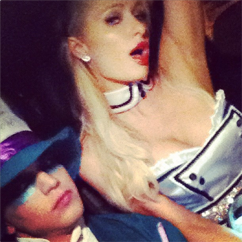 Paris Hilton and her boyfriend channeled Alice in Wonderland.
Source: Instagram user riverviiperi
Paris Hilton and her boyfriend channeled Alice in Wonderland.
Source: Instagram user riverviiperi