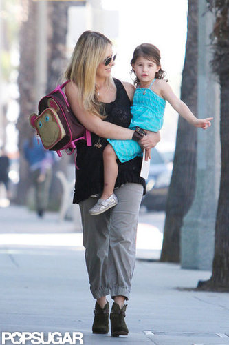 Sarah Michelle Gellar gave Charlotte Prinze a lift in LA.
Sarah Michelle Gellar gave Charlotte Prinze a lift in LA.