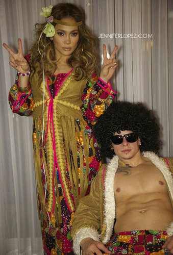 Jennifer Lopez and Casper Smart wore hippie gear.
Source: JenniferLopez.com
Jennifer Lopez and Casper Smart wore hippie gear.
Source: JenniferLopez.com