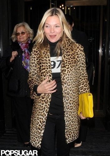 Kate Moss Unwinds After Halloween Over Dinner With Friends Kate Moss Unwinds After Halloween Over Dinner With Friends