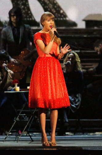 Miranda and Blake Win Big at the Star-Studded CMA Awards Miranda and Blake Win Big at the Star-Studded CMA Awards