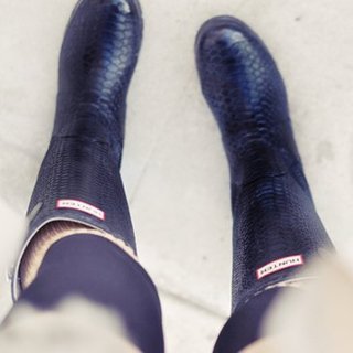 How to Care For Your Feet in Winter