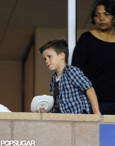 Victoria Beckham Wears Flats For a Family Outing Ahead of David's Loss Victoria Beckham Wears Flats For a Family Outing Ahead of David's Loss