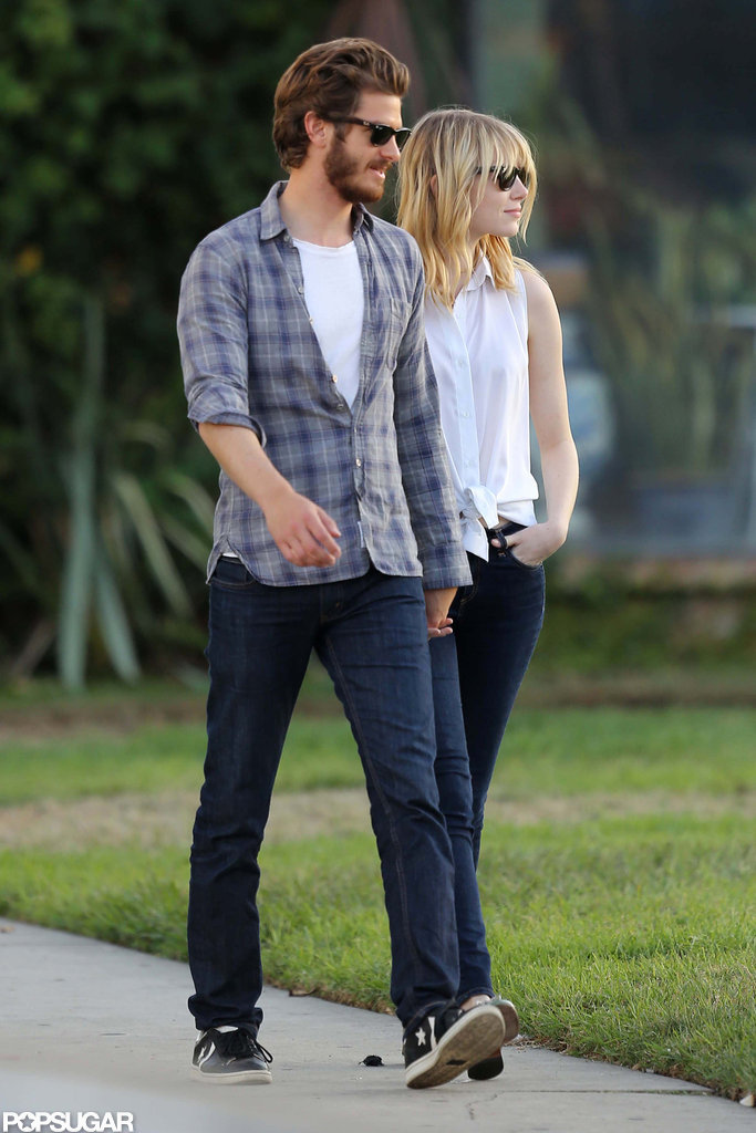 Emma Stone and Andrew Garfield Go On A Star Cemetery Tour! Emma Stone and Andrew Garfield Go On A Star Cemetery Tour!