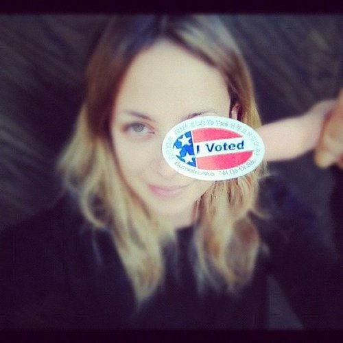 Nicole Richie had fun with her voting sticker after left the polls.
Source: Instagram user nicolerichie
Nicole Richie had fun with her voting sticker after left the polls.
Source: Instagram user nicolerichie