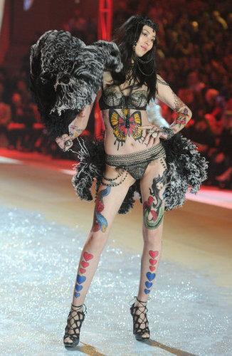 Revisit the 2012 Victoria's Secret Fashion Show! Revisit the 2012 Victoria's Secret Fashion Show!