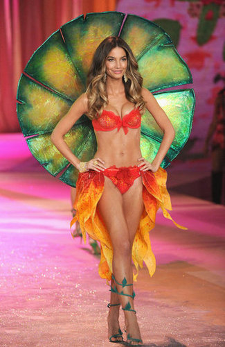 Revisit the 2012 Victoria's Secret Fashion Show! Revisit the 2012 Victoria's Secret Fashion Show!