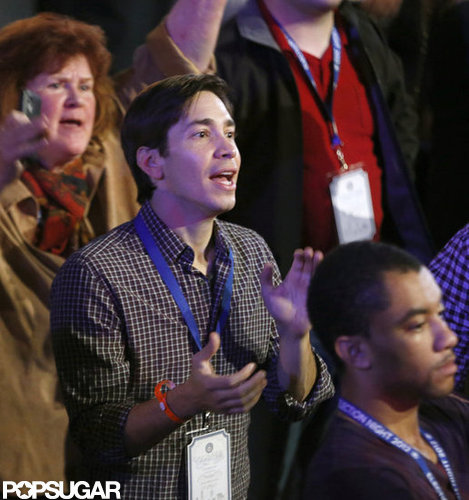 Justin Long celebrated in Chicago with the president.
Justin Long celebrated in Chicago with the president.