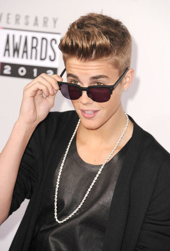 Justin Bieber wore sunglasses at the American Music Awards.
Justin Bieber wore sunglasses at the American Music Awards.