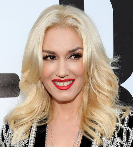 Gwen Stefani Arrives at the AMAs Ahead of Her Performance With No Doubt Gwen Stefani Arrives at the AMAs Ahead of Her Performance With No Doubt