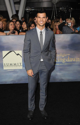 Breaking Dawn Part 2 is #1 — See All the Photos From Twilight's Final Press Tour! Breaking Dawn Part 2 is #1 — See All the Photos From Twilight's Final Press Tour!