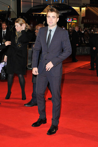 Kristen Shows Skin at Twilight's UK Premiere With Rob Kristen Shows Skin at Twilight's UK Premiere With Rob