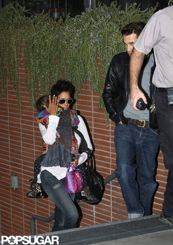 Halle Berry followed Olivier Martinez up the stairs while holding daughter Nahla Aubry.
Halle Berry followed Olivier Martinez up the stairs while holding daughter Nahla Aubry.