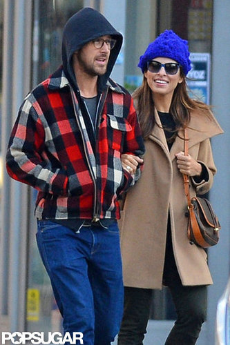 Ryan Gosling and Eva Mendes smiled in NYC.
Ryan Gosling and Eva Mendes smiled in NYC.