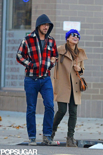 Ryan Gosling and Eva Mendes bundled up to face Winter weather.
Ryan Gosling and Eva Mendes bundled up to face Winter weather.