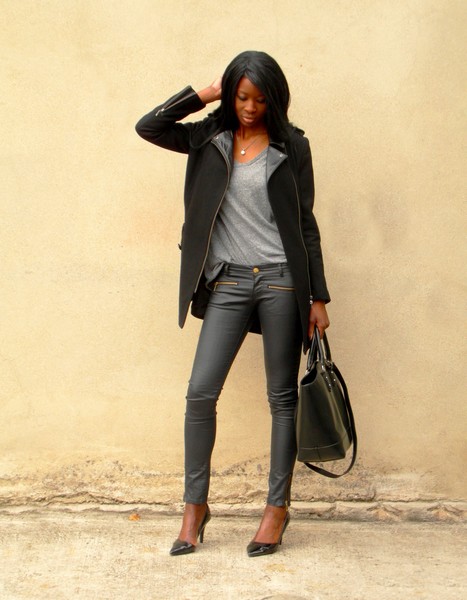 http://stylesbyassitan.blogspot.fr/2012/11/manteau-col-cuir-sandro.html
