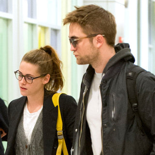 Robert Pattinson And Kristen Stewart At Airport Together