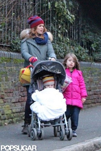Isla Fisher and her daughters went for a walk.
Isla Fisher and her daughters went for a walk.