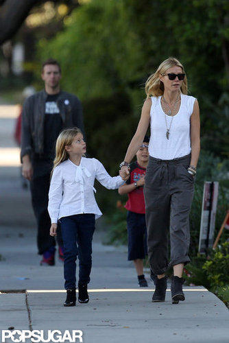 In October 2012, Gwyneth Paltrow and Chris Martin took Apple and Moses for a walk in LA.
In October 2012, Gwyneth Paltrow and Chris Martin took Apple and Moses for a walk in LA.