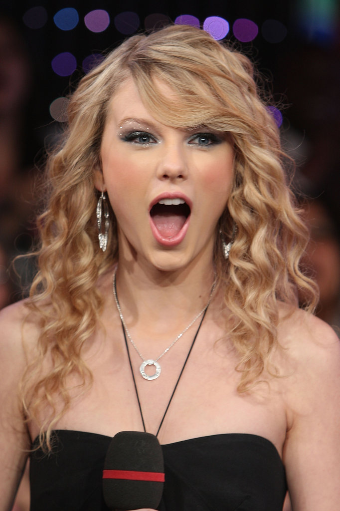 Taylor Swift's appeared on TRL in February 2008.
Taylor Swift's appeared on TRL in February 2008.