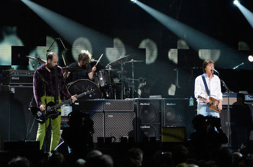 Paul and Nirvana Play the 12/12/12 Show With Kanye, Chris, and More Stars Paul and Nirvana Play the 12/12/12 Show With Kanye, Chris, and More Stars
