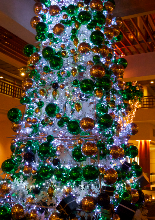 the very bling-y tree the very bling-y tree