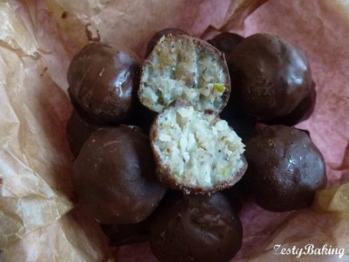 Chocolate & Coconut Truffels (Chocolate & Coconut Barfi)