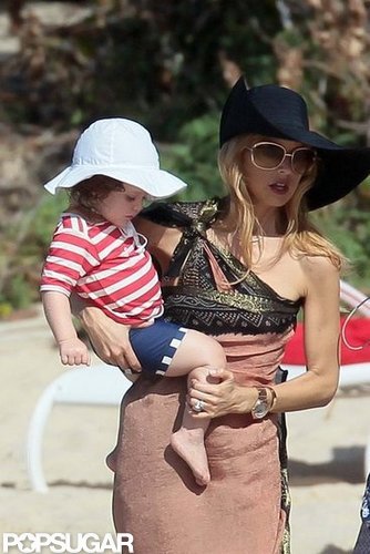Rachel Zoe and Skyler covered up on the beach.
Rachel Zoe and Skyler covered up on the beach.