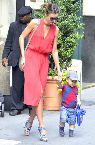 With an equally stylish Flynn in tow, Miranda glowed in a coral-hued A.L.C. dress.
With an equally stylish Flynn in tow, Miranda glowed in a coral-hued A.L.C. dress.